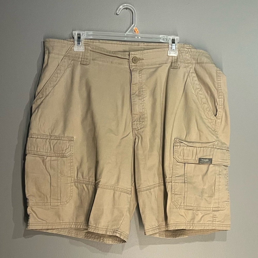 Tan Men’s Cargo Shorts